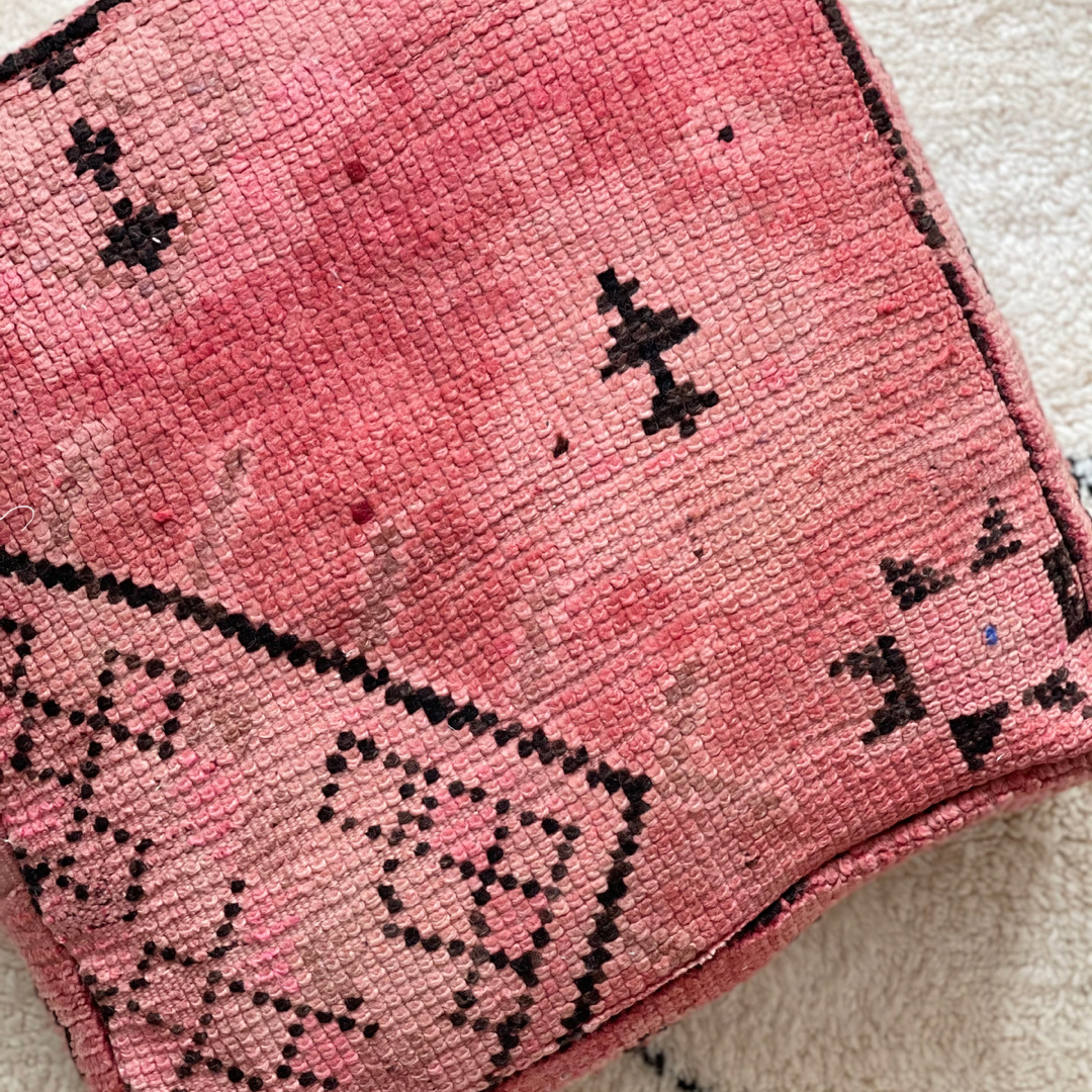 Vintage Berber Pouffe - 102 - Troussi