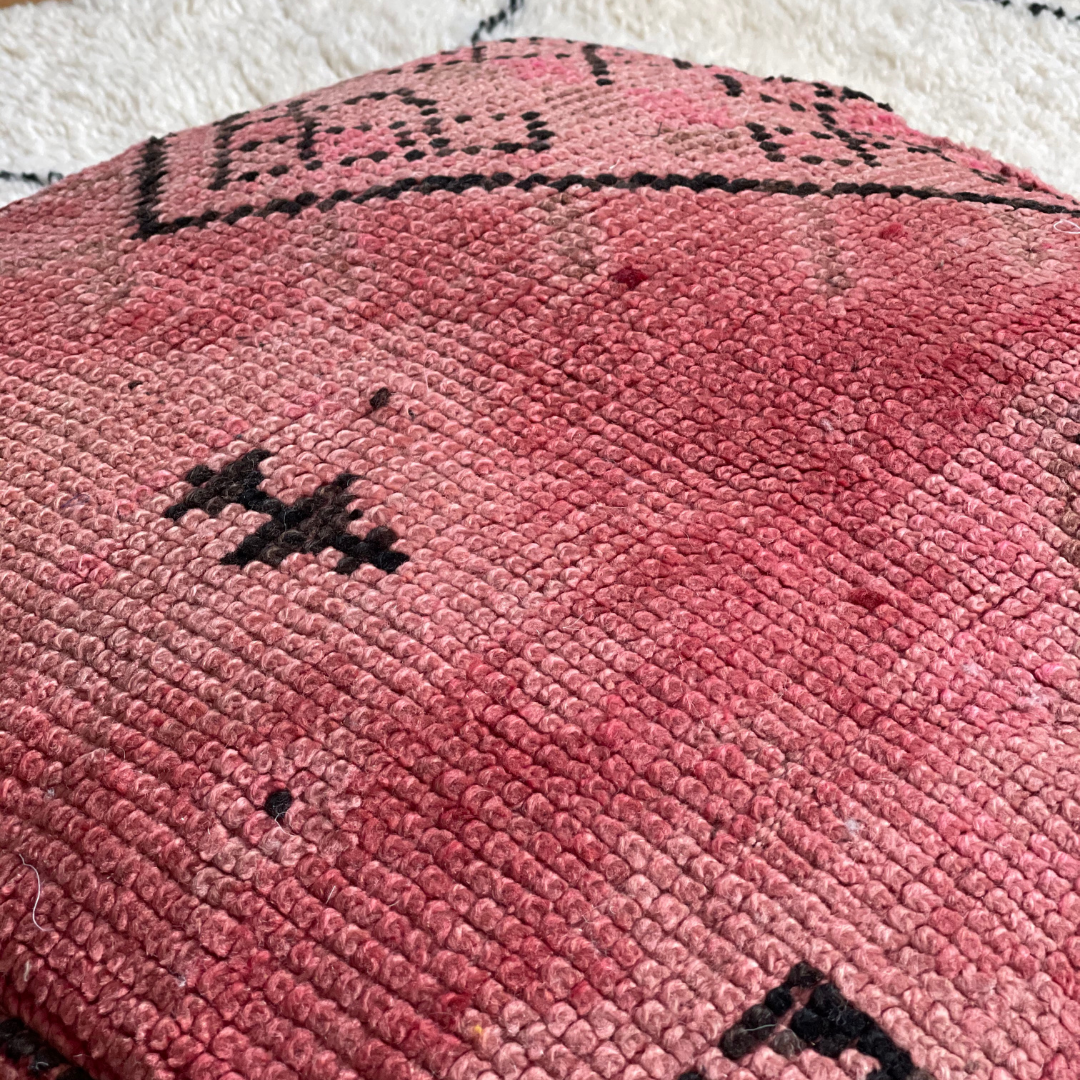 Vintage Berber Pouffe - 102 - Troussi