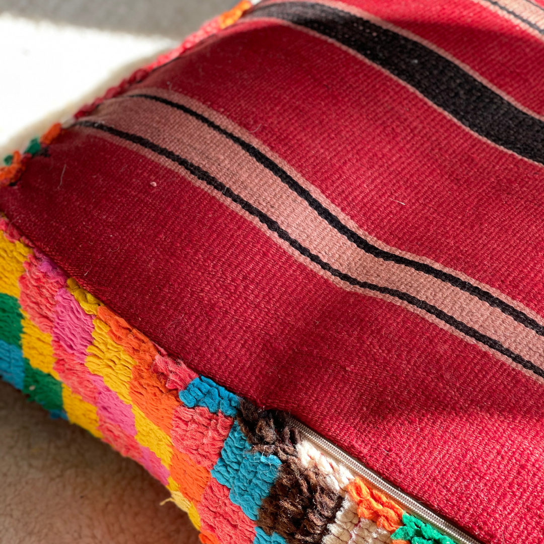 Vintage Berber Pouffe - 113 - Troussi