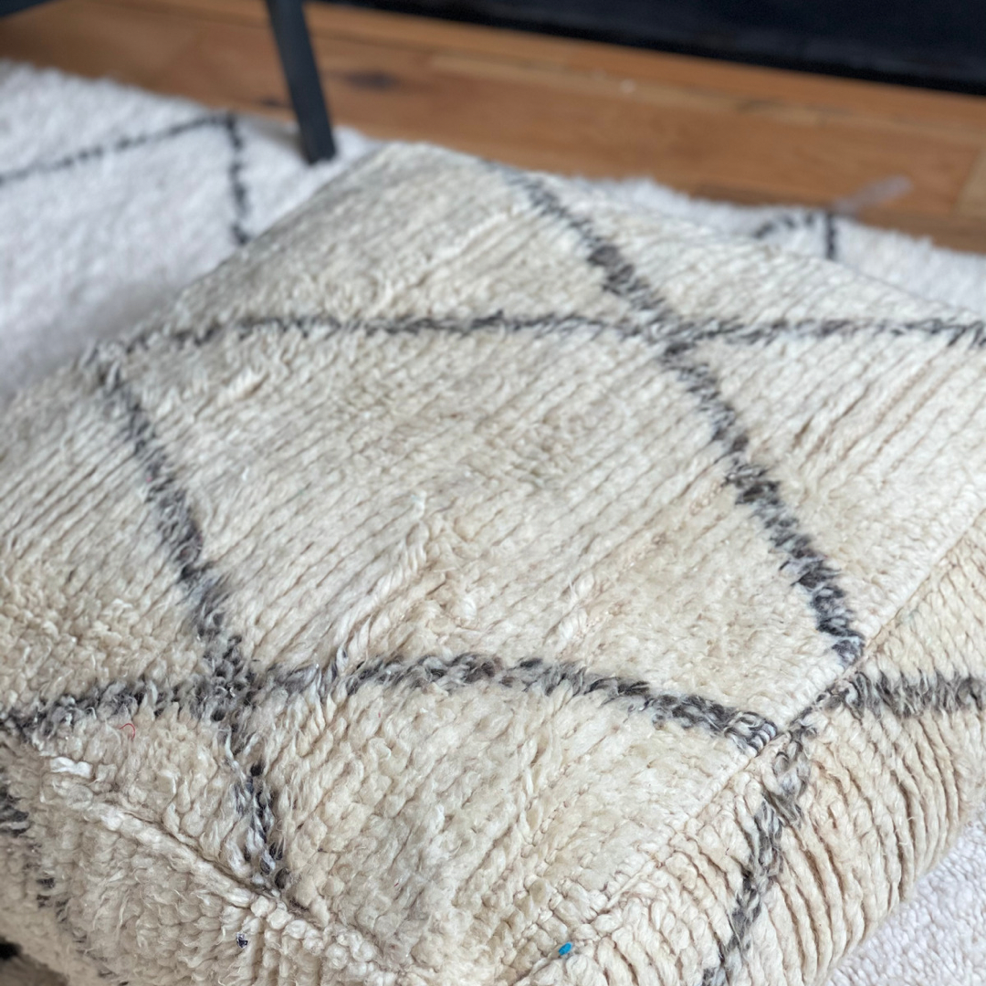 Vintage Beni Ourain Pouffe - Troussi