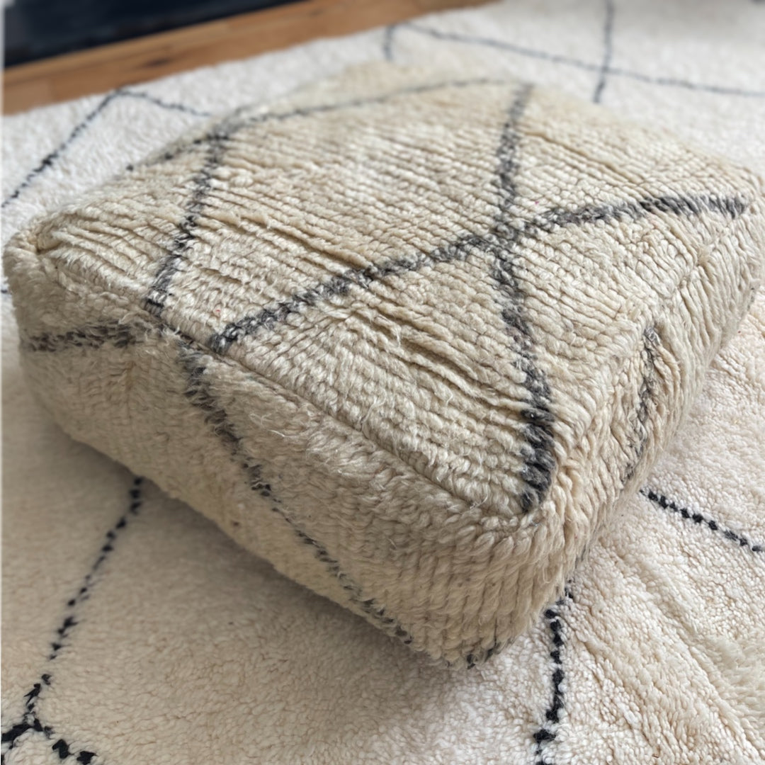 Vintage Beni Ourain Pouffe - Troussi