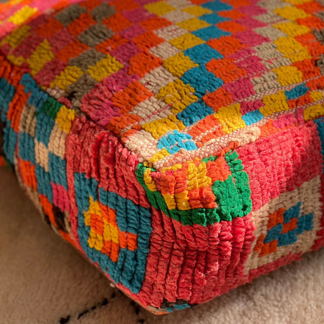 Vintage Berber Pouffe - 113 - Troussi