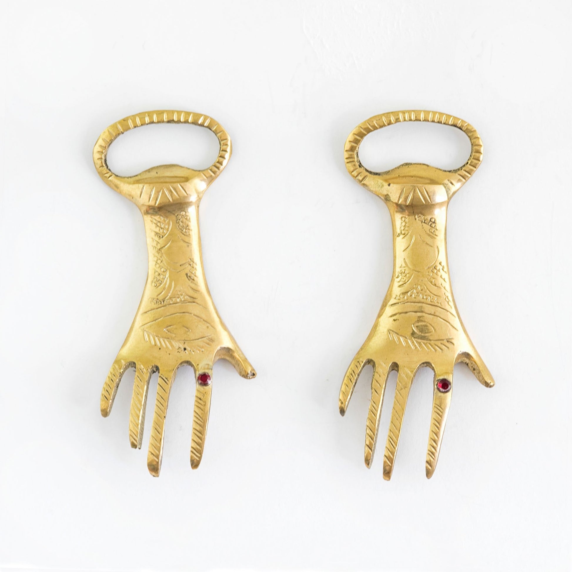 Gold finger bottle opener - Troussi