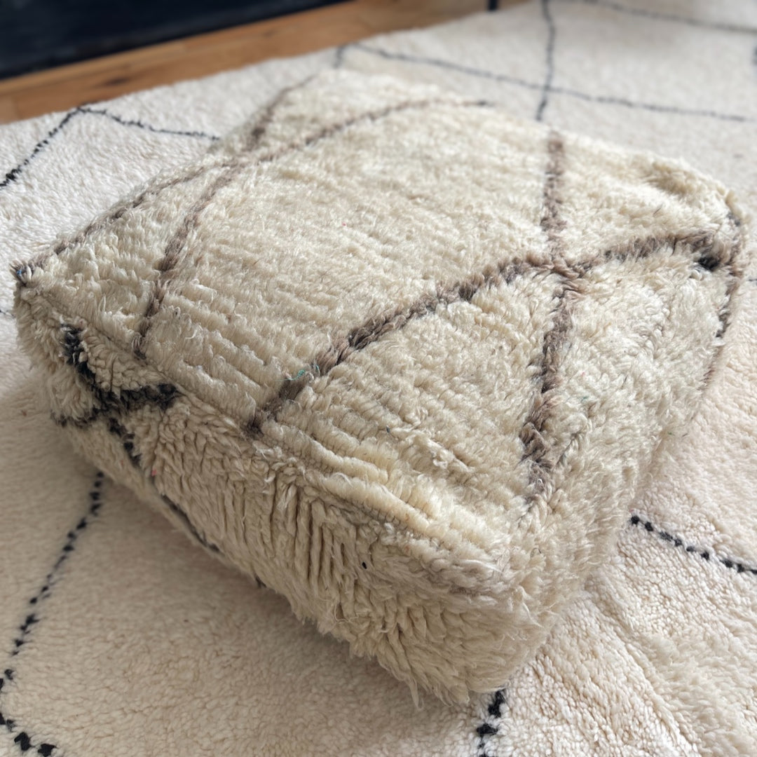 Vintage Berber Pouffe - Beni Ourain - Troussi