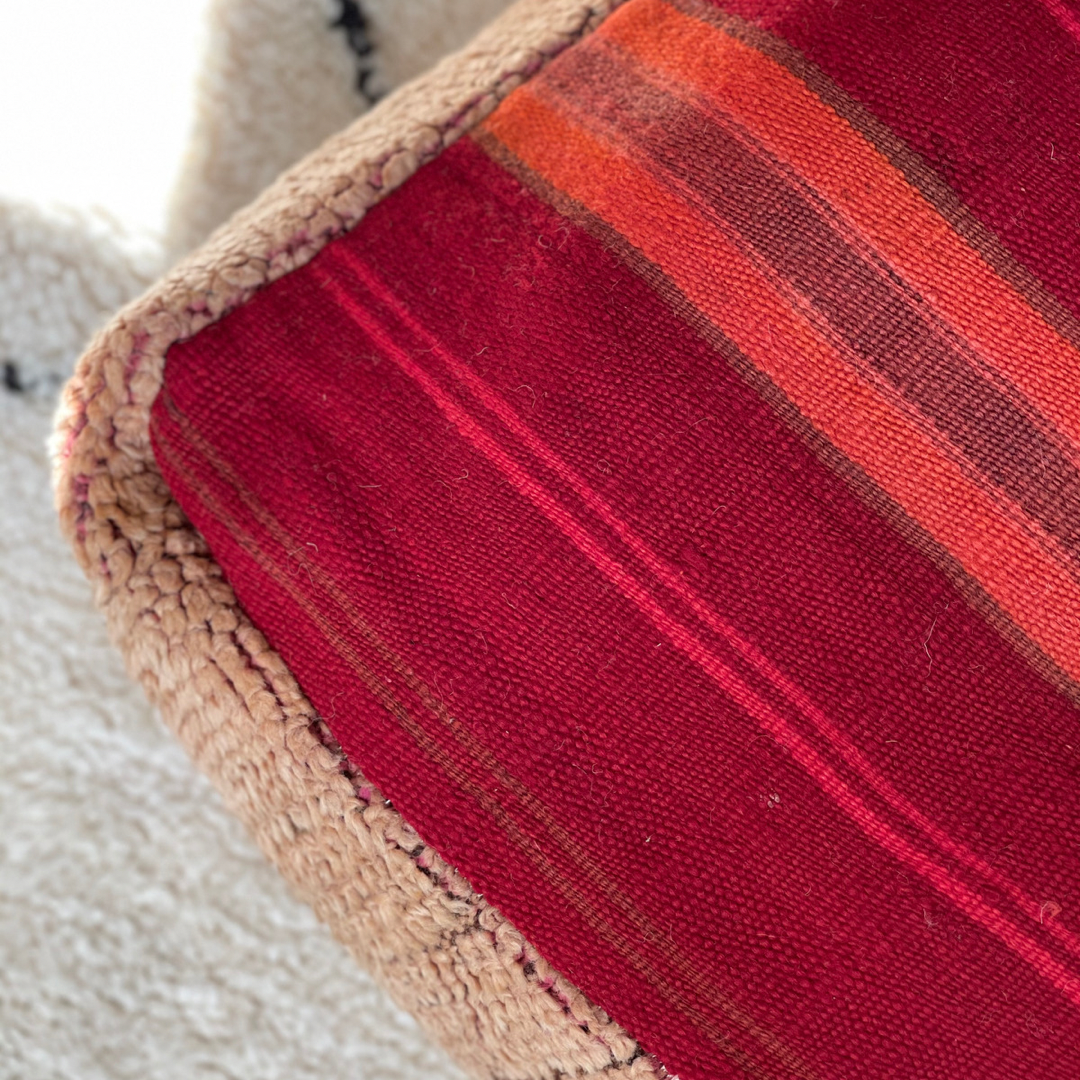 Vintage Berber Pouffe - 114 - Troussi