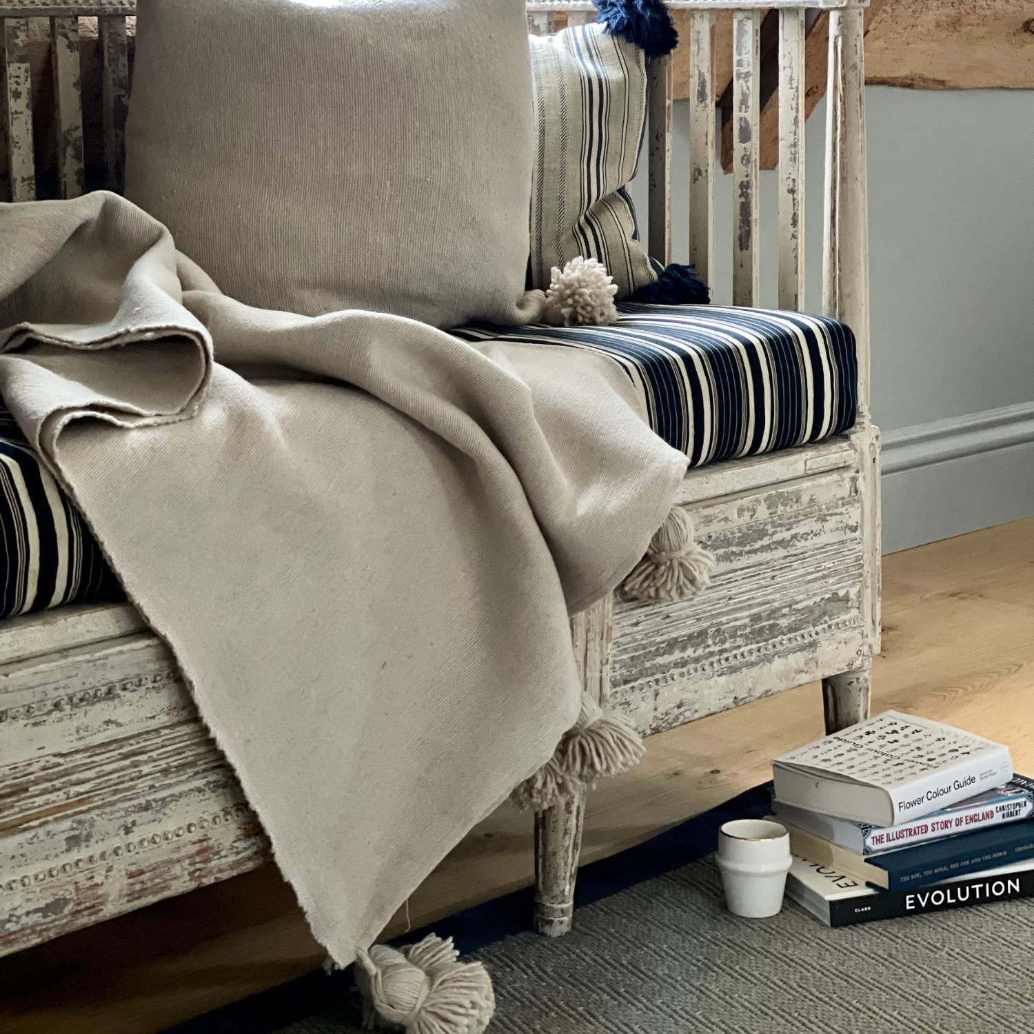 Pom Pom Blanket Stone - Troussi