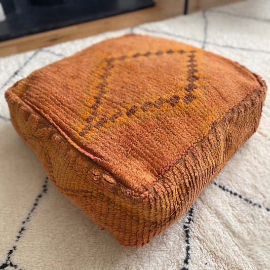 Vintage Berber Pouffe - 101 - Troussi